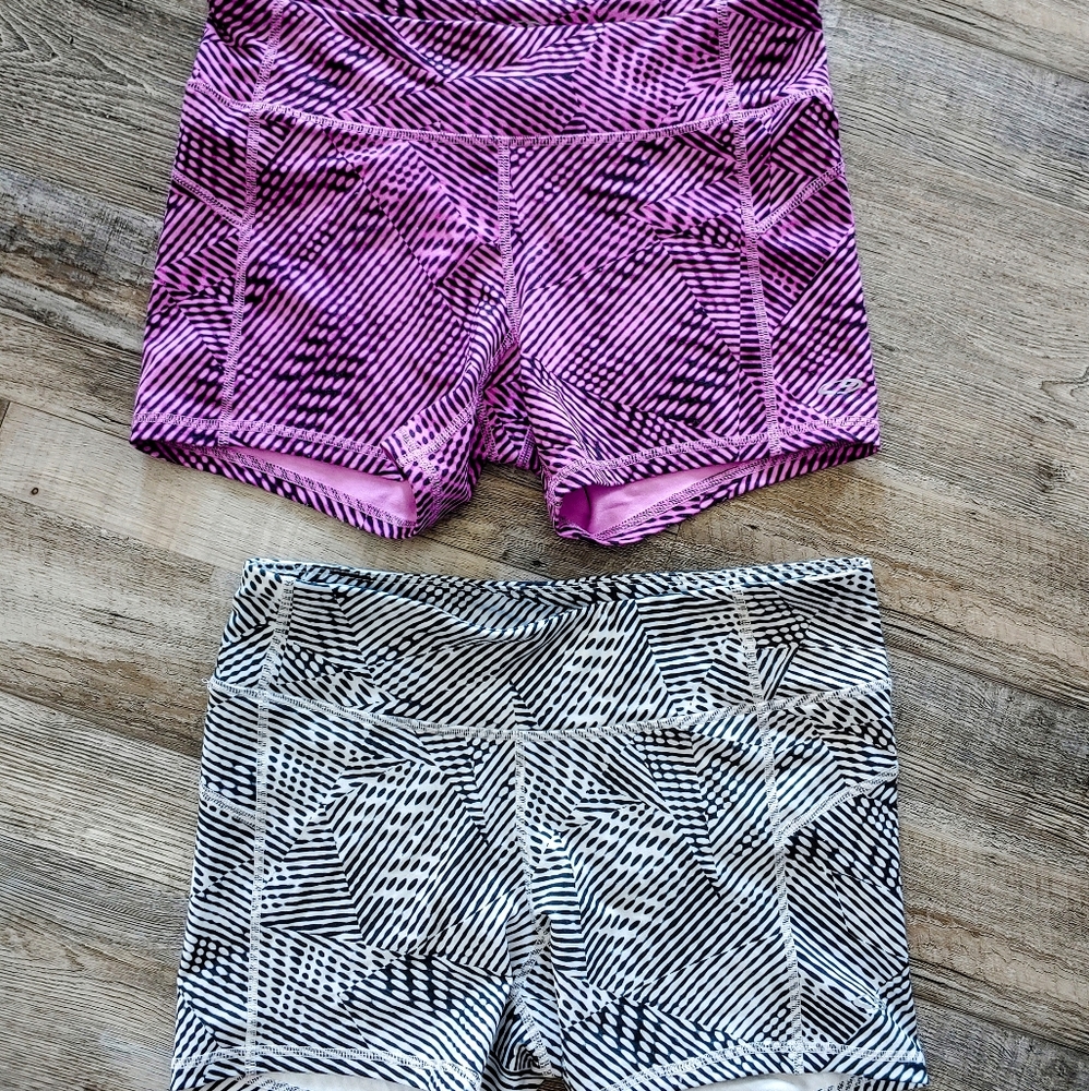 Athletic shorts (2)